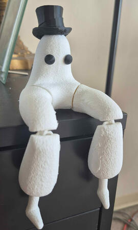 A friendly Fresno Nightcrawler familiar!